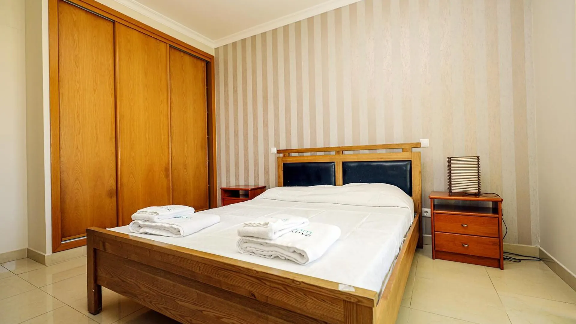C07 - 3 Bed Luxury Penthouse In Downtown Lagos Apartment
