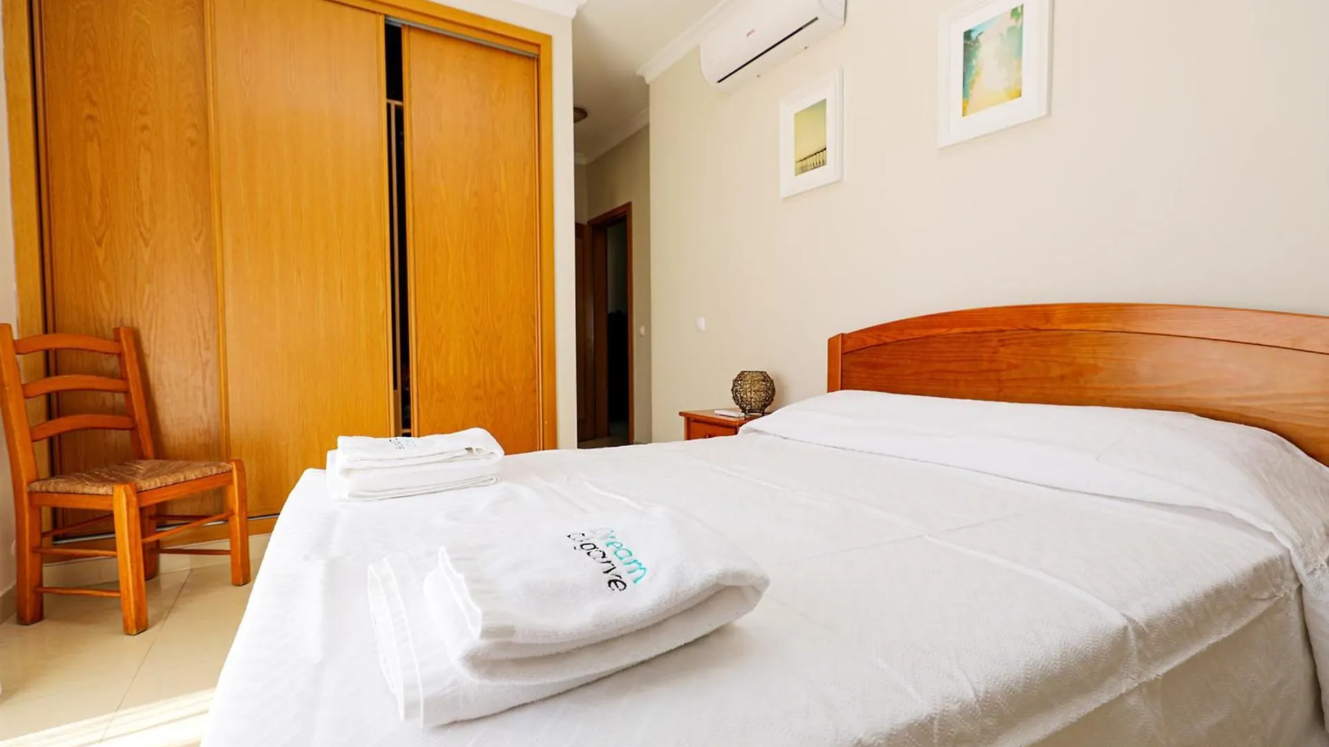 C07 - 3 Bed Luxury Penthouse In Downtown Lagos Apartment