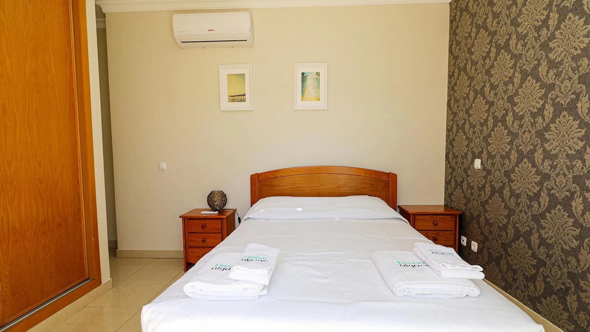 C07 - 3 Bed Luxury Penthouse In Downtown Lagos 0*,  Portugal