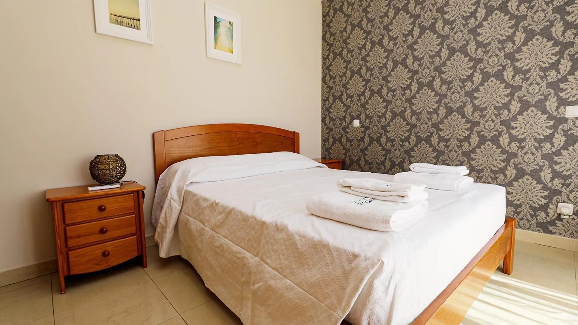 C07 - 3 Bed Luxury Penthouse In Downtown Lagos